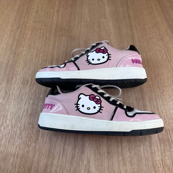 Hello Kitty Pink Black Patent Sneakers Women’s 8 Sanrio Y2K Kawaii Vintage - Picture 2 of 8